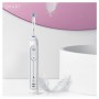 Электрическая зубная щетка Braun Oral-B Smart Sensitive D700.513.5